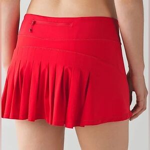 Lululemon Circuit Breaker Pleated Skirt True Red